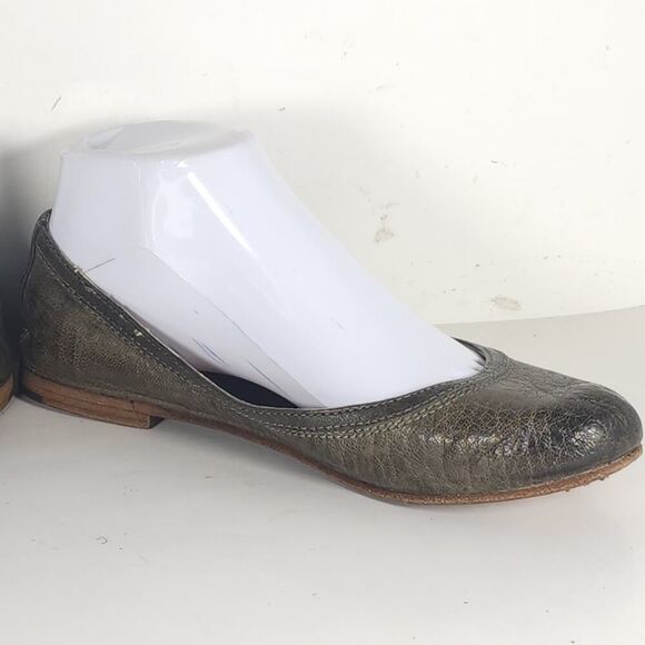 Frye Women's Carson US 7M Green Leather Distressed Slip On Ballet Flats Shoes - Picture 6 of 13